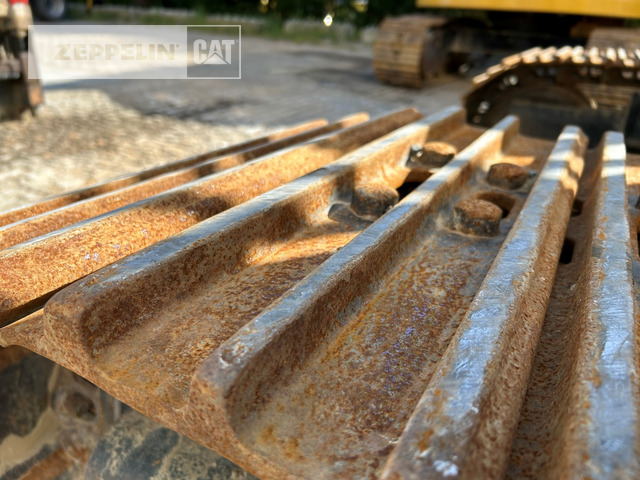 Ekskavator perayap Cat 326-07A: gambar 7