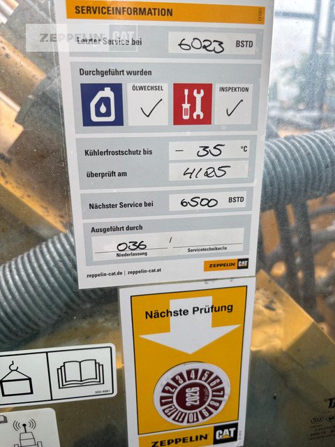 Ekskavator perayap Cat 340-07A: gambar 12