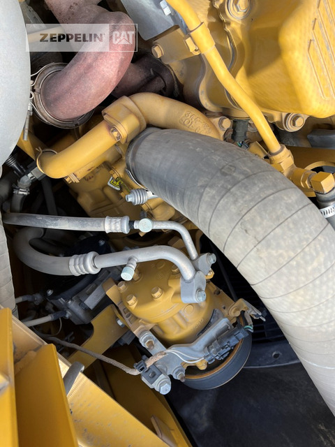 Ekskavator perayap Cat 374FL: gambar 23