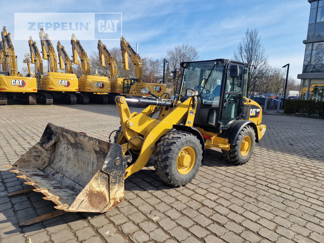 Cat 906M - Wheel loader: gambar 1 Cat 906M - Wheel loader: gambar 1
