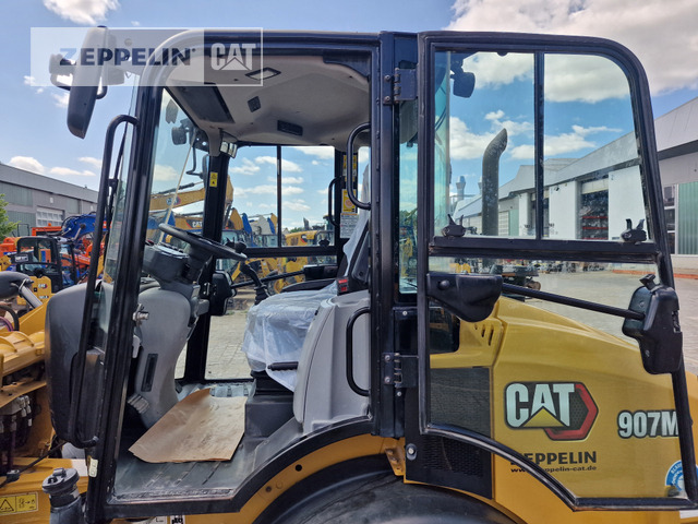 Wheel loader Cat 907M: gambar 26