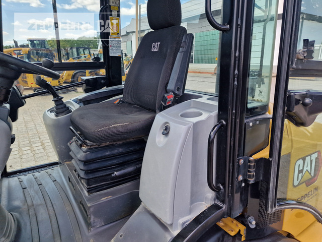 Wheel loader Cat 907M: gambar 27