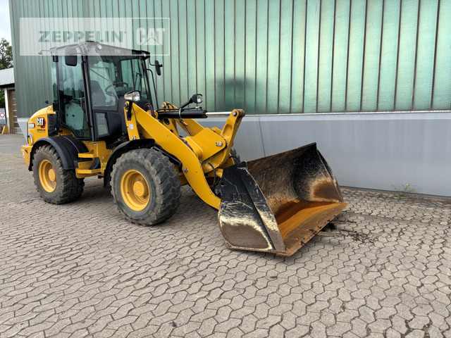 Cat 908M - Wheel loader: gambar 1 Cat 908M - Wheel loader: gambar 1