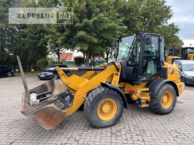 Cat 908M - Wheel loader: gambar 1 Cat 908M - Wheel loader: gambar 1