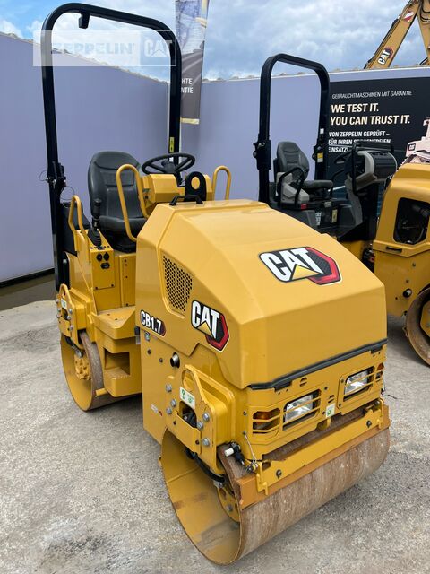 Cat CB1.7 - Roller jalan: gambar 1 Cat CB1.7 - Roller jalan: gambar 1