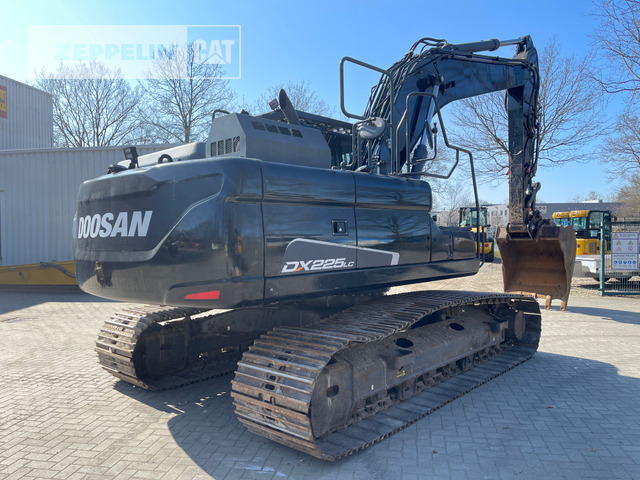 Doosan DX225LC-5 - Ekskavator perayap: gambar 3 Doosan DX225LC-5 - Ekskavator perayap: gambar 3