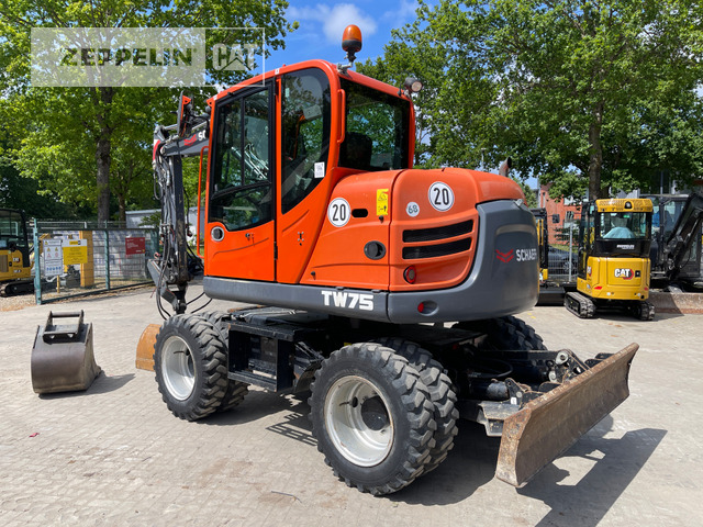 Schaeff TW75 - Ekskavator roda: gambar 5 Schaeff TW75 - Ekskavator roda: gambar 5