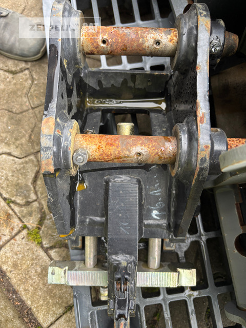 Sonstiges Schnellwechsler - Skrup cepat untuk Peralatan konstruksi: gambar 4 Sonstiges Schnellwechsler - Skrup cepat untuk Peralatan konstruksi: gambar 4