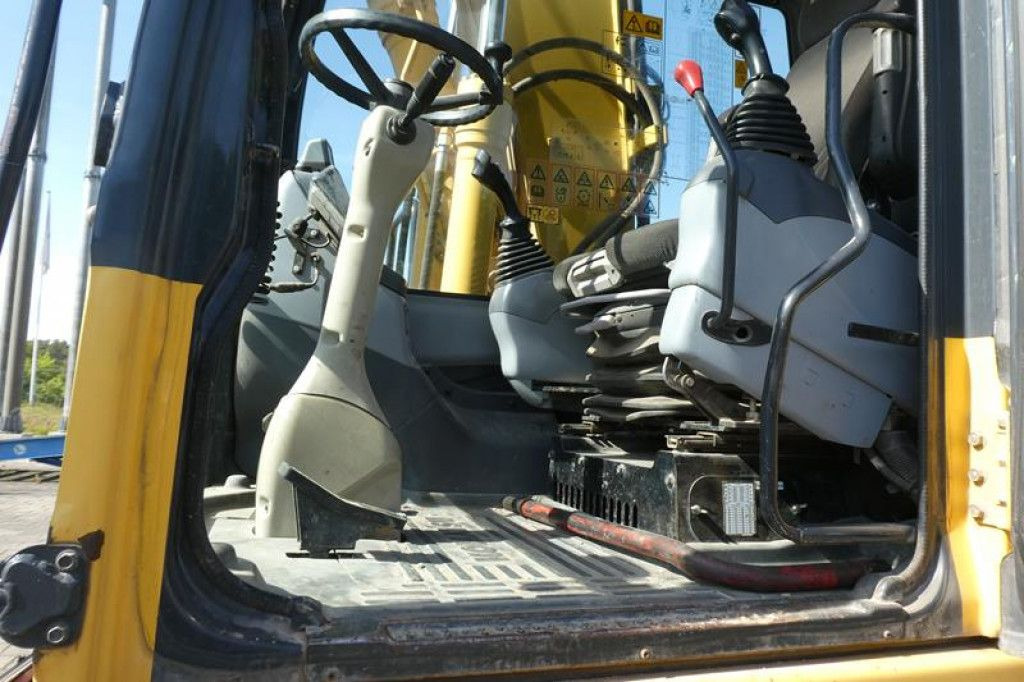 Ekskavator roda Komatsu Mobilbagger PW140-7 Mobilbagger: gambar 8