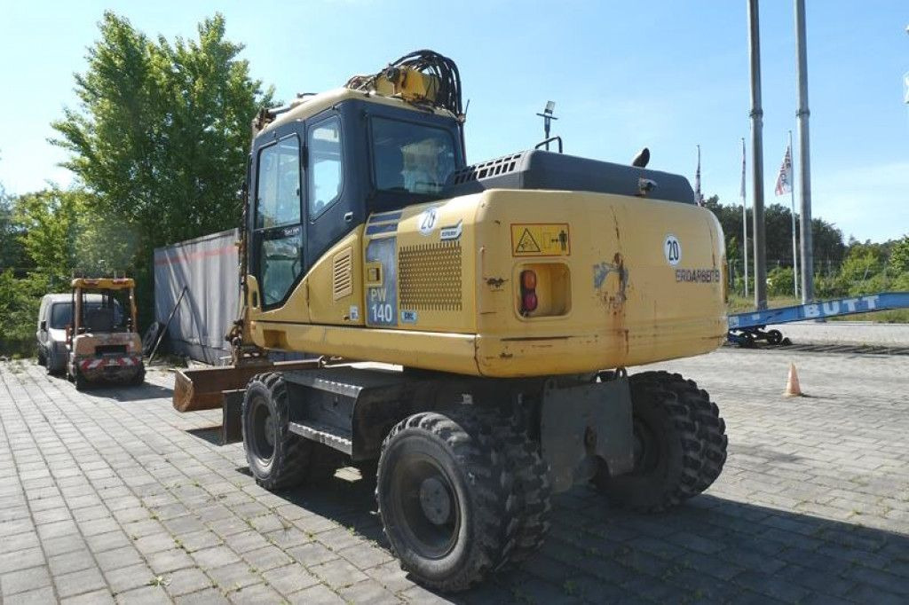 Komatsu Mobilbagger PW140-7 Mobilbagger - Ekskavator roda: gambar 4 Komatsu Mobilbagger PW140-7 Mobilbagger - Ekskavator roda: gambar 4