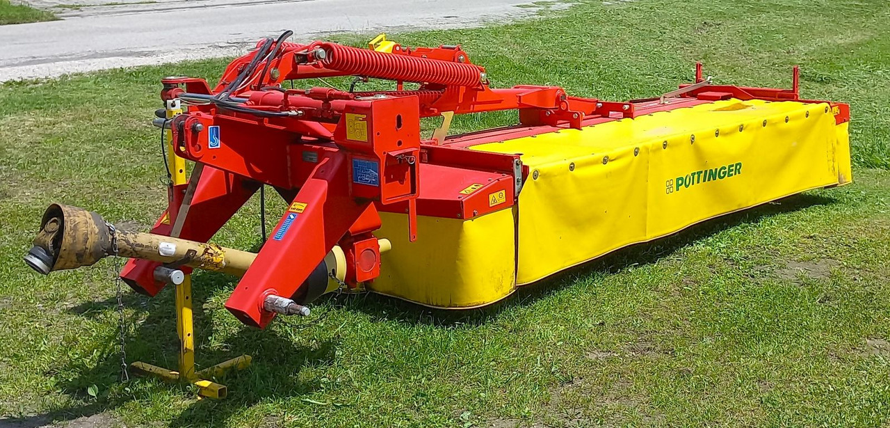 Pöttinger NOVA CAT 305 H - Mesin pemotong padang rumput: gambar 4 Pöttinger NOVA CAT 305 H - Mesin pemotong padang rumput: gambar 4