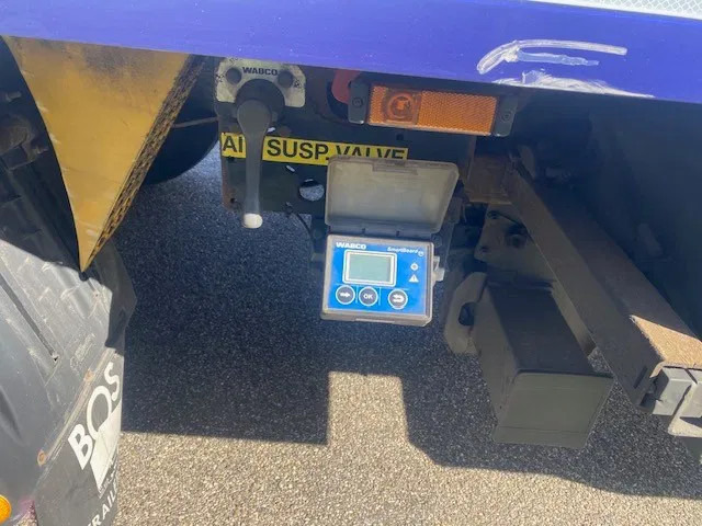 Krone koelvries met TK en onderschuifklep , aslift, - Semi-trailer berpendingin: gambar 5 Krone koelvries met TK en onderschuifklep , aslift, - Semi-trailer berpendingin: gambar 5