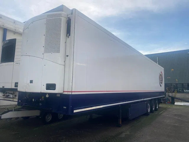 Krone koelvries met TK en onderschuifklep , aslift, - Semi-trailer berpendingin: gambar 1 Krone koelvries met TK en onderschuifklep , aslift, - Semi-trailer berpendingin: gambar 1