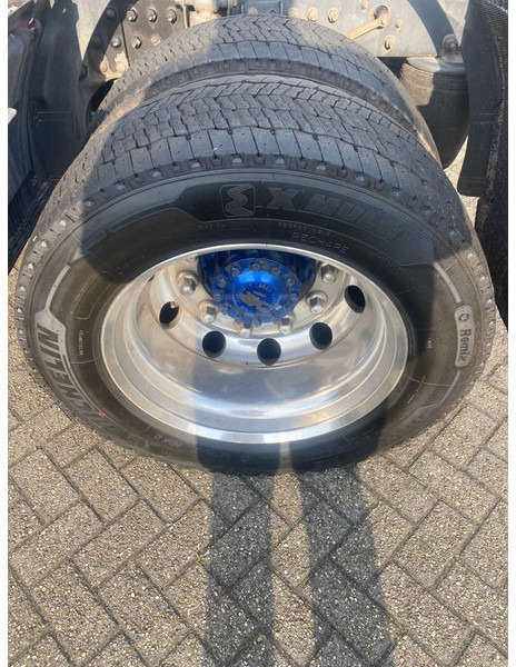 Michelin 355/50x22,5 - 2 stuks en 295/60x22,5 - 4 stuks - Ban untuk Truk: gambar 5 Michelin 355/50x22,5 - 2 stuks en 295/60x22,5 - 4 stuks - Ban untuk Truk: gambar 5