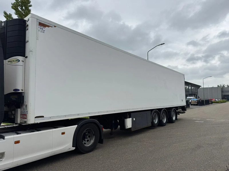 Pacton koelvriesoplegger 3 asser met carrier vector koelmachine, stuuras.. - Semi-trailer berpendingin: gambar 1 Pacton koelvriesoplegger 3 asser met carrier vector koelmachine, stuuras.. - Semi-trailer berpendingin: gambar 1