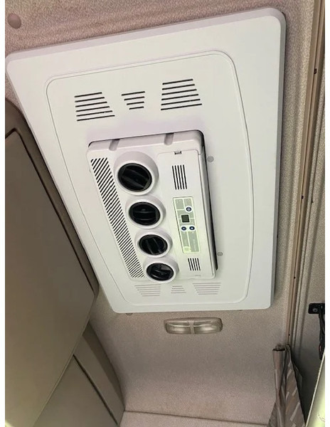 DAF CF 370 spacecab skylights - Tractor head: gambar 5 DAF CF 370 spacecab skylights - Tractor head: gambar 5