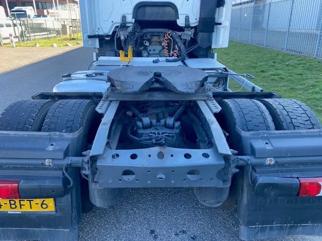 Mercedes-Benz Actros 1840 stream space cabine met spoilers fenders en zonneklep, apk gekeurd. - Tractor head: gambar 5 Mercedes-Benz Actros 1840 stream space cabine met spoilers fenders en zonneklep, apk gekeurd. - Tractor head: gambar 5
