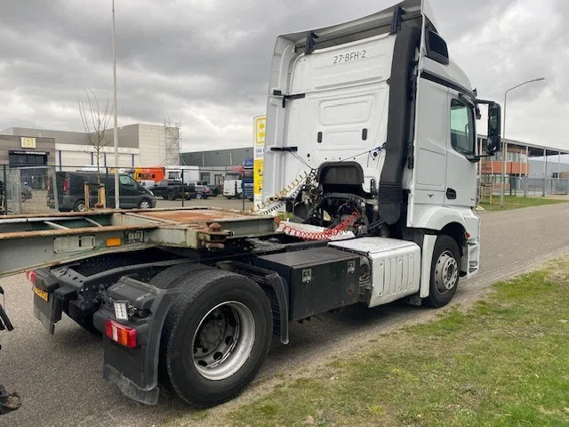 Mercedes-Benz Actros 1840 stream space cabine met spoilers zonneklep, apk gekeurd - Tractor head: gambar 3 Mercedes-Benz Actros 1840 stream space cabine met spoilers zonneklep, apk gekeurd - Tractor head: gambar 3