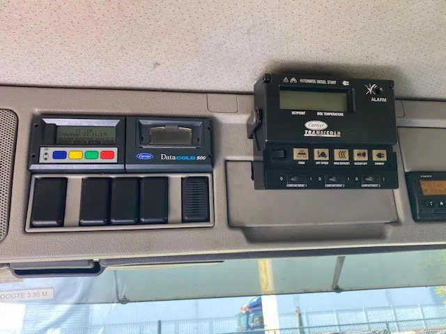 Volvo FM 330 2 temp koelvriesbak , 760 lang, 2 comp, carrier koeler, D"hollandia klep - Truk berpendingin: gambar 5 Volvo FM 330 2 temp koelvriesbak , 760 lang, 2 comp, carrier koeler, D"hollandia klep - Truk berpendingin: gambar 5