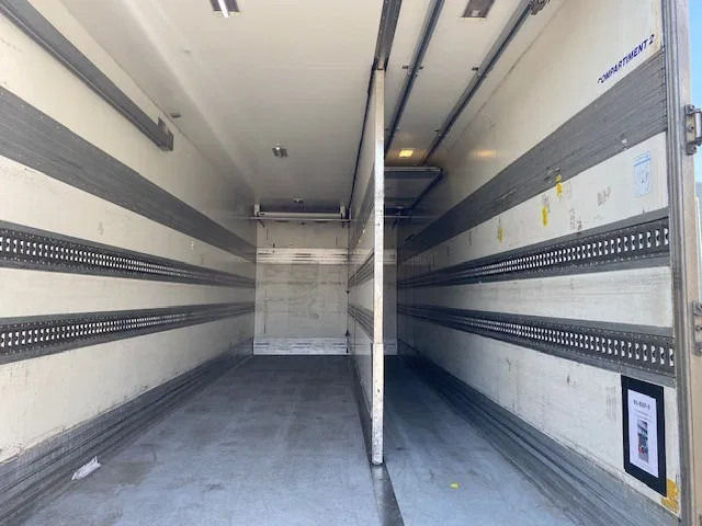 Volvo FM 330 2 temp koelvriesbak , 760 lang, 2 comp, carrier koeler, D"hollandia klep - Truk berpendingin: gambar 4 Volvo FM 330 2 temp koelvriesbak , 760 lang, 2 comp, carrier koeler, D"hollandia klep - Truk berpendingin: gambar 4