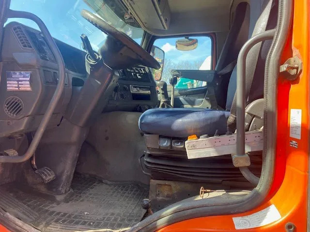 Volvo FM 440 8x4 ,containersysteem, handgeschakeld, luchtvering, naafreductie... - Truk pembawa sistem kabel: gambar 5 Volvo FM 440 8x4 ,containersysteem, handgeschakeld, luchtvering, naafreductie... - Truk pembawa sistem kabel: gambar 5