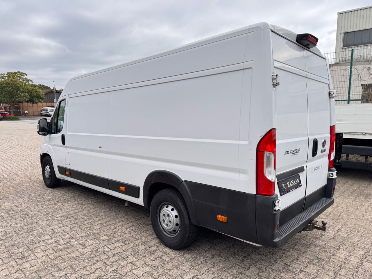 Fiat Ducato 2.3 Maxi Kasten 35 150 L5H2 RS: 4035 - Van panel: gambar 5 Fiat Ducato 2.3 Maxi Kasten 35 150 L5H2 RS: 4035 - Van panel: gambar 5
