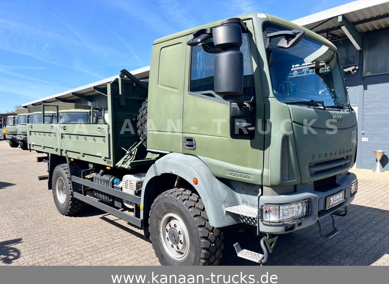 Iveco ML100E22WM-BW 4x4 Miltär Camper Exped 19 TKm - Truk flatbed: gambar 2 Iveco ML100E22WM-BW 4x4 Miltär Camper Exped 19 TKm - Truk flatbed: gambar 2