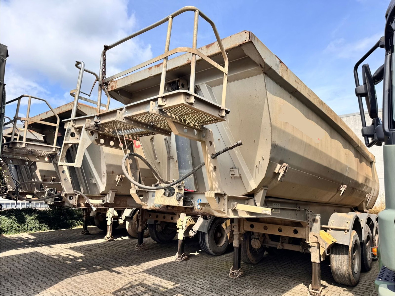 Menci SA700R Kipper Mulde 27m³ Lift Stahl Stück - Semi-trailer jungkit: gambar 1 Menci SA700R Kipper Mulde 27m³ Lift Stahl Stück - Semi-trailer jungkit: gambar 1
