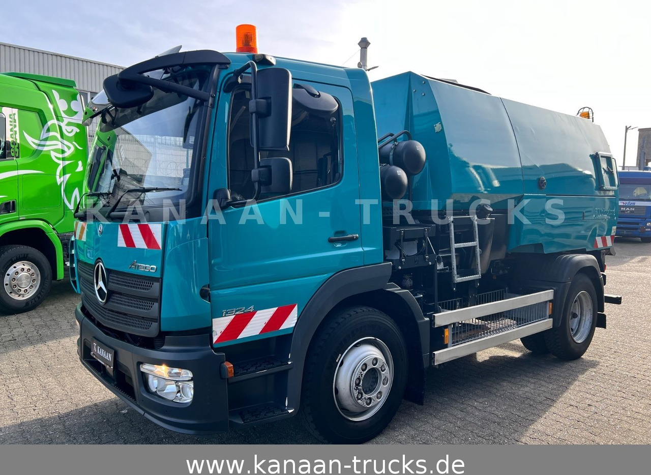 Mercedes-Benz 1324 Atego Johnston VT652 120TKM Euro6b - Penyapu jalan: gambar 2 Mercedes-Benz 1324 Atego Johnston VT652 120TKM Euro6b - Penyapu jalan: gambar 2