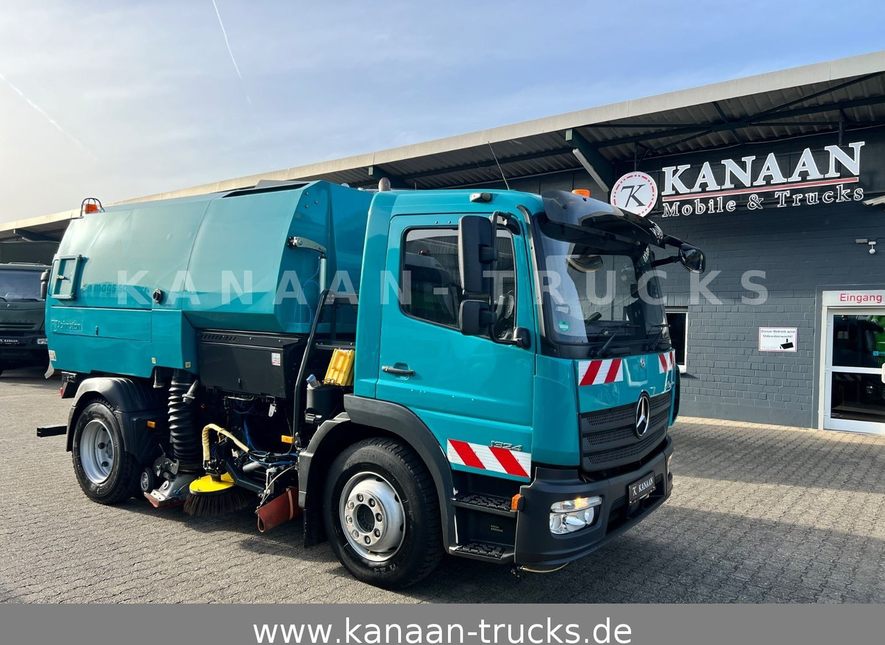 Mercedes-Benz 1324 Atego Johnston VT652 120TKM Euro6b - Penyapu jalan: gambar 1 Mercedes-Benz 1324 Atego Johnston VT652 120TKM Euro6b - Penyapu jalan: gambar 1