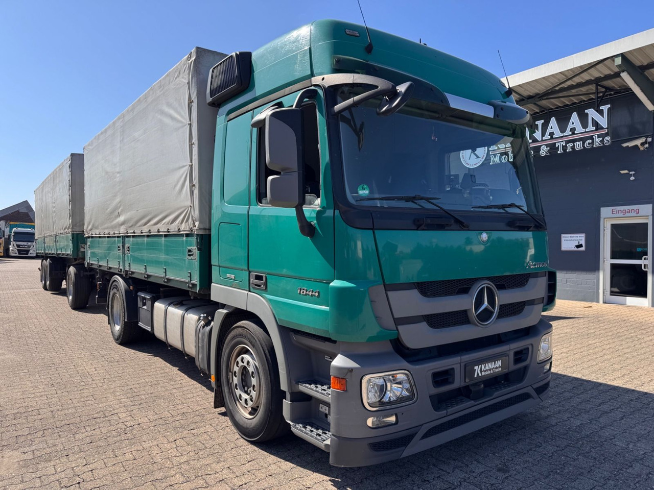Mercedes-Benz 1844 Actros MP3 3-SeitenKipper Getreide Pritsche - Truk jungkit: gambar 2 Mercedes-Benz 1844 Actros MP3 3-SeitenKipper Getreide Pritsche - Truk jungkit: gambar 2