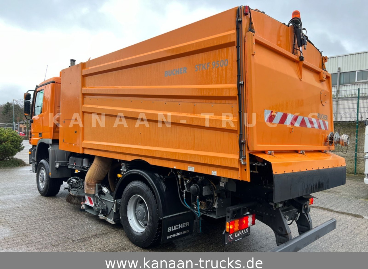 Mercedes-Benz 2032 Actros 4x4 Bucher STKF 9500 AIRPORT KLIMA - Penyapu jalan: gambar 4 Mercedes-Benz 2032 Actros 4x4 Bucher STKF 9500 AIRPORT KLIMA - Penyapu jalan: gambar 4