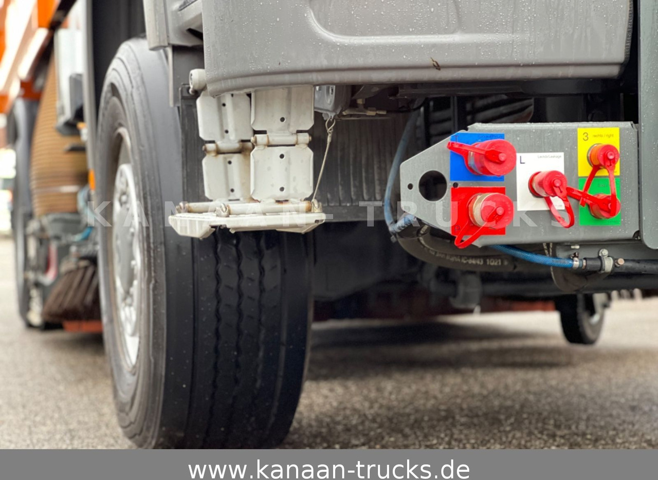 Leasing  Mercedes-Benz 2032 Actros 4x4 Bucher STKF 9500  AIRPORT  KLIMA Mercedes-Benz 2032 Actros 4x4 Bucher STKF 9500  AIRPORT  KLIMA: gambar 13