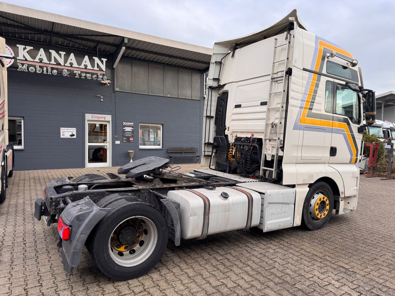 MAN TGX 18.440 4x2 LLS-U LowLiner XXL - Tractor head: gambar 4 MAN TGX 18.440 4x2 LLS-U LowLiner XXL - Tractor head: gambar 4