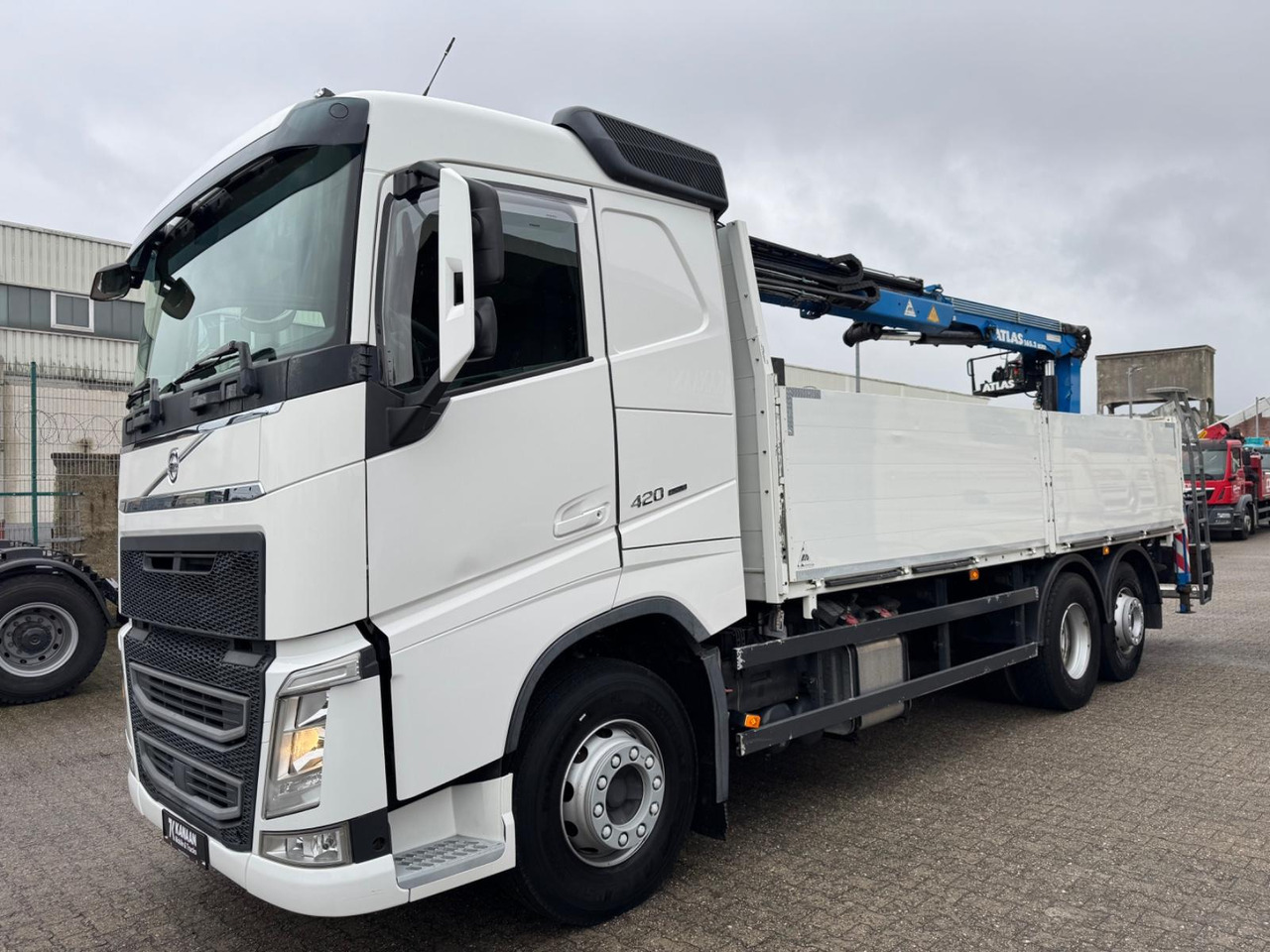 Volvo FH-420 6x2 ATLAS 165.2 Kran Baustoff - Truk derek, Truk flatbed: gambar 3 Volvo FH-420 6x2 ATLAS 165.2 Kran Baustoff - Truk derek, Truk flatbed: gambar 3