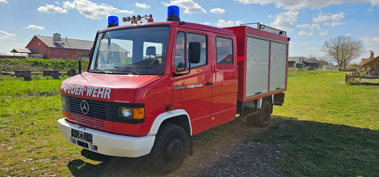 Mercedes-Benz Feuerwehr 609 105km/h Oldtimer Campervan - Truk pemadam kebakaran: gambar 2 Mercedes-Benz Feuerwehr 609 105km/h Oldtimer Campervan - Truk pemadam kebakaran: gambar 2