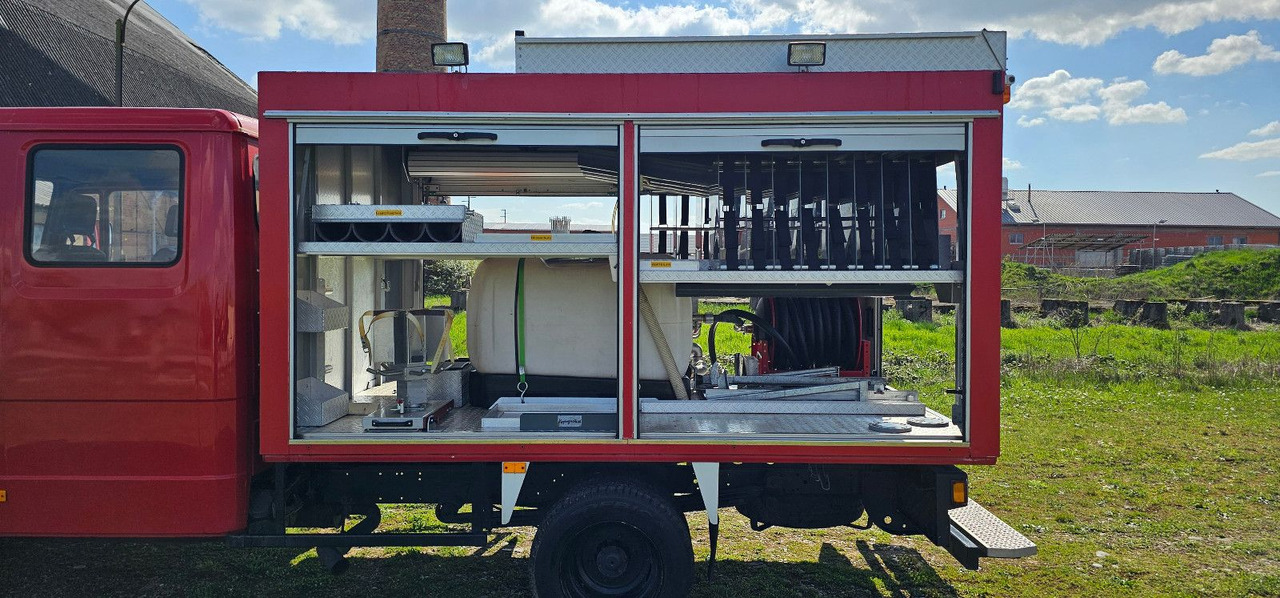 Truk pemadam kebakaran Mercedes-Benz Feuerwehr 609 105km/h  Oldtimer Campervan: gambar 11
