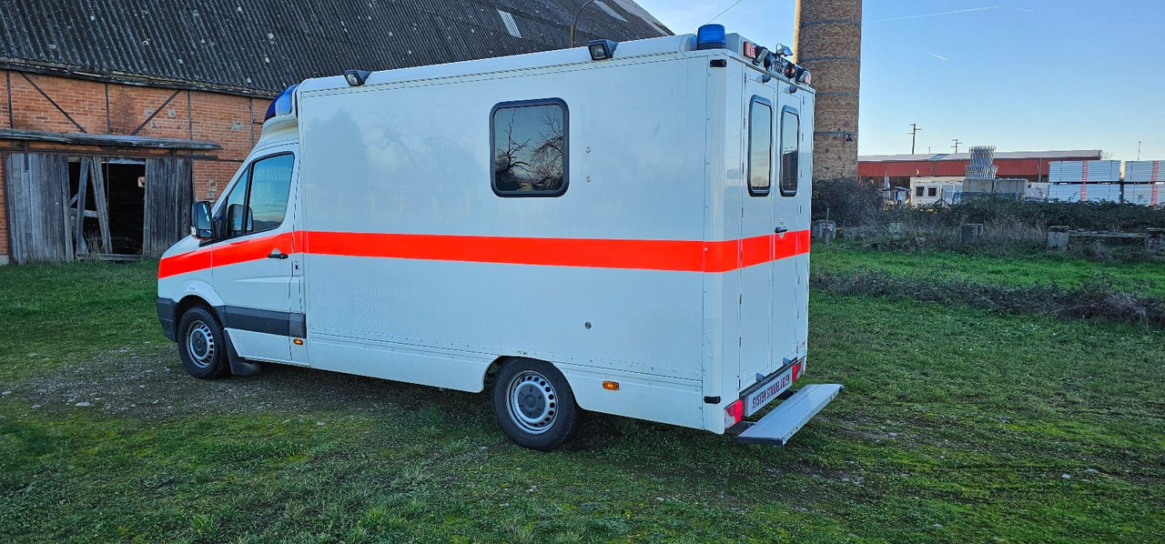 Volkswagen Crafter ELW Rettungswagen Camper Van - Ambulans: gambar 4 Volkswagen Crafter ELW Rettungswagen Camper Van - Ambulans: gambar 4