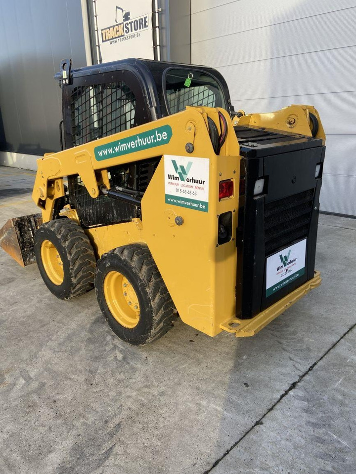 CAT 226 D3 (5867) - Skid steer: gambar 2 CAT 226 D3 (5867) - Skid steer: gambar 2