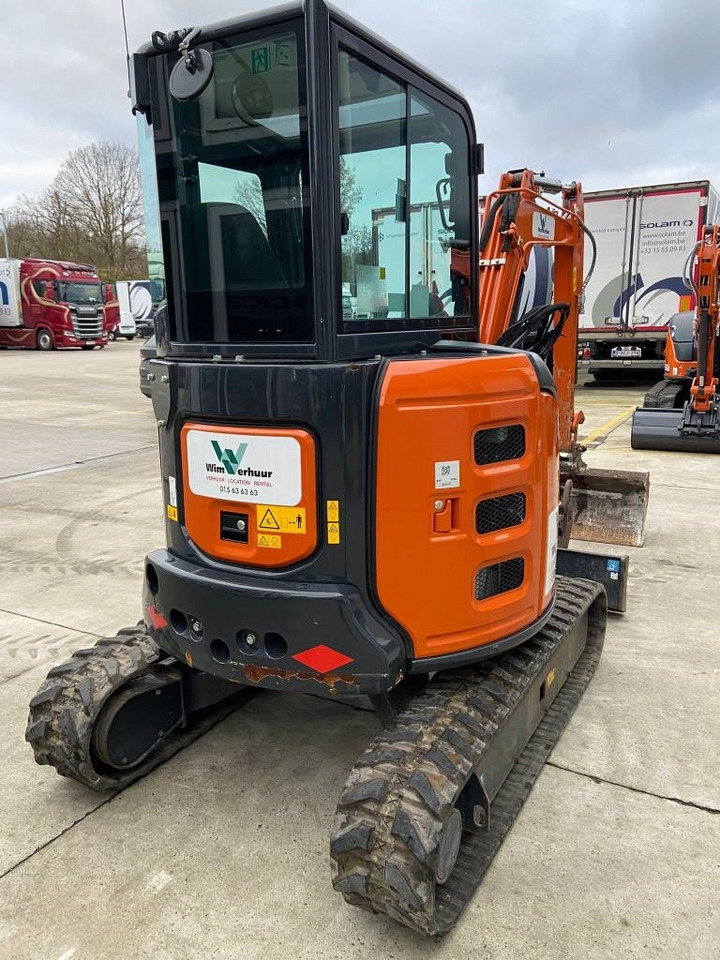 Hitachi ZX 33 U-6 - Ekskavator mini: gambar 2 Hitachi ZX 33 U-6 - Ekskavator mini: gambar 2