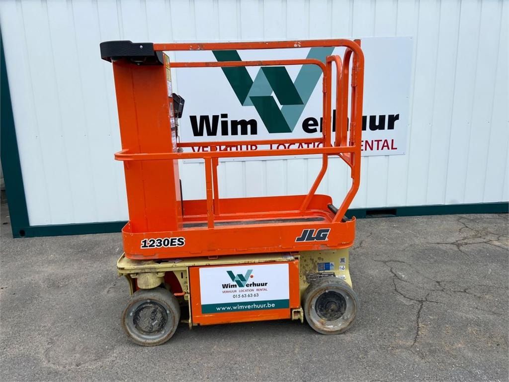 JLG 1230 ES (10150) - Scissor lifts: gambar 1 JLG 1230 ES (10150) - Scissor lifts: gambar 1