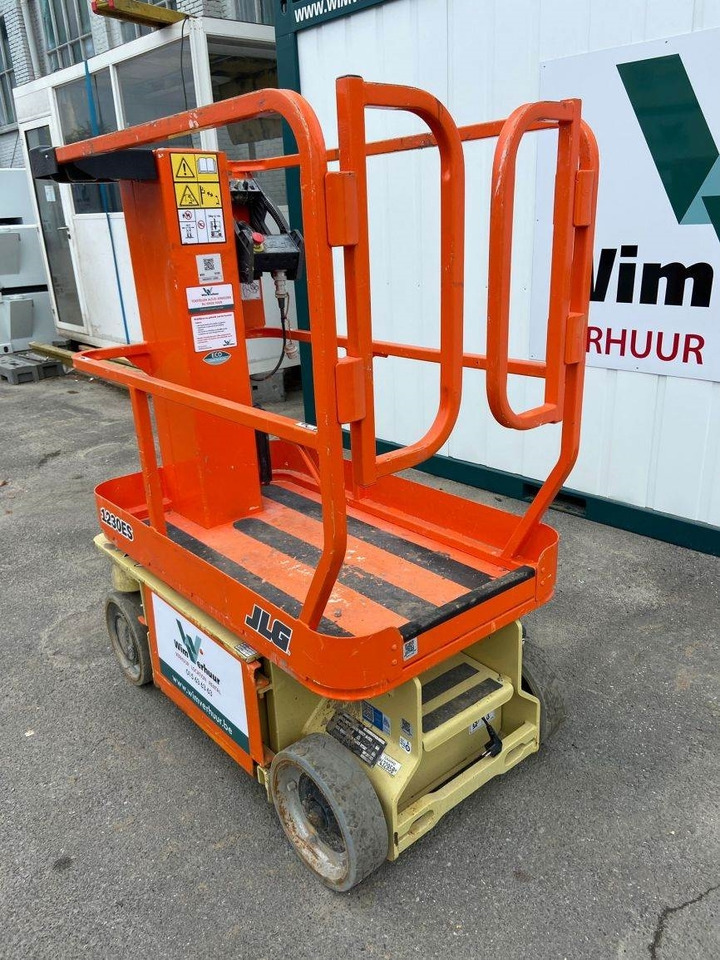 JLG 1230 ES (10150) - Scissor lifts: gambar 3 JLG 1230 ES (10150) - Scissor lifts: gambar 3