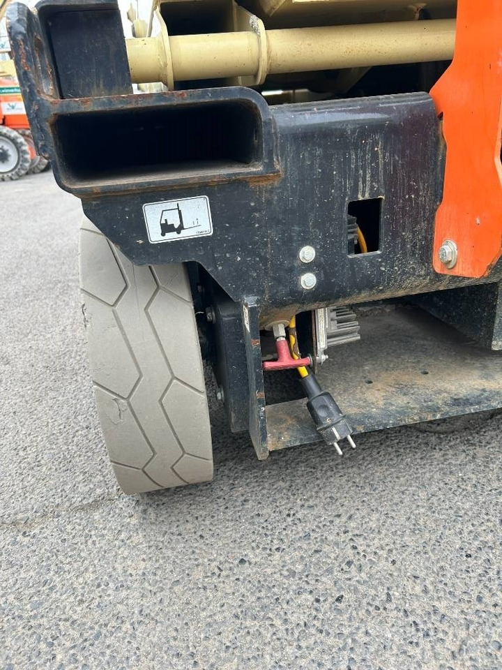 Scissor lifts JLG 3246 ES: gambar 11