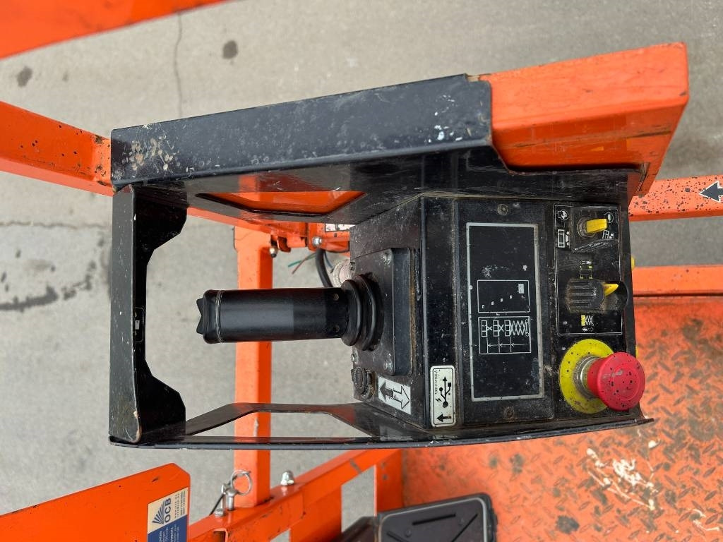 Scissor lifts JLG 3246 ES: gambar 13