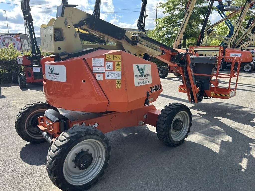 JLG 340AJ (4566) - Boom artikulasi: gambar 1 JLG 340AJ (4566) - Boom artikulasi: gambar 1