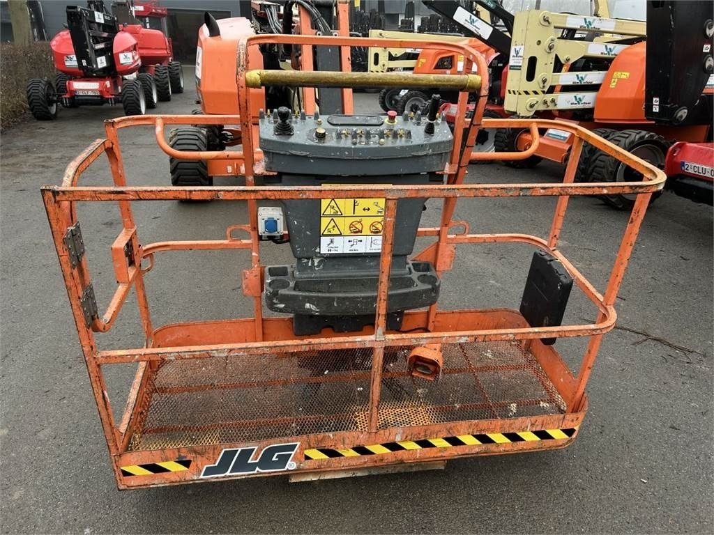 JLG 520AJ (2633) - Boom artikulasi: gambar 5 JLG 520AJ (2633) - Boom artikulasi: gambar 5
