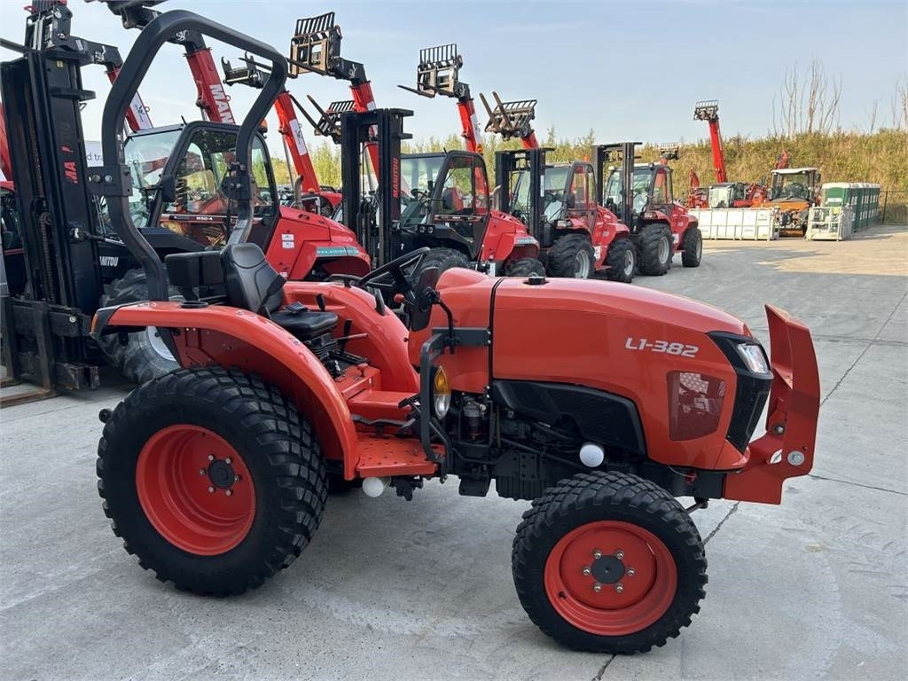 Kubota L1-382 (5278) - Traktor kota: gambar 4 Kubota L1-382 (5278) - Traktor kota: gambar 4