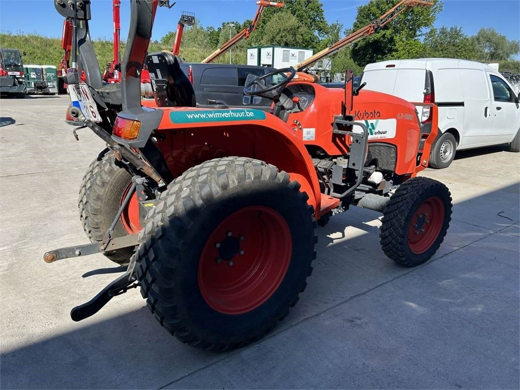 Kubota L1-382 (5283) - Traktor kota: gambar 5 Kubota L1-382 (5283) - Traktor kota: gambar 5