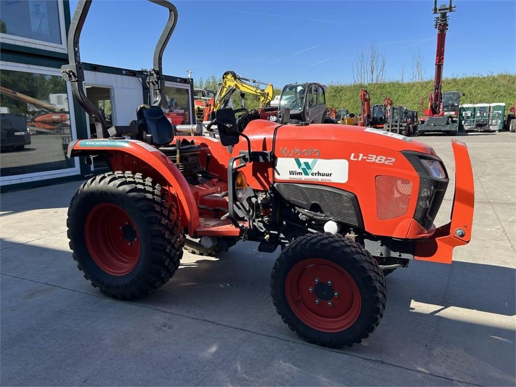 Kubota L1-382 (5283) - Traktor kota: gambar 4 Kubota L1-382 (5283) - Traktor kota: gambar 4