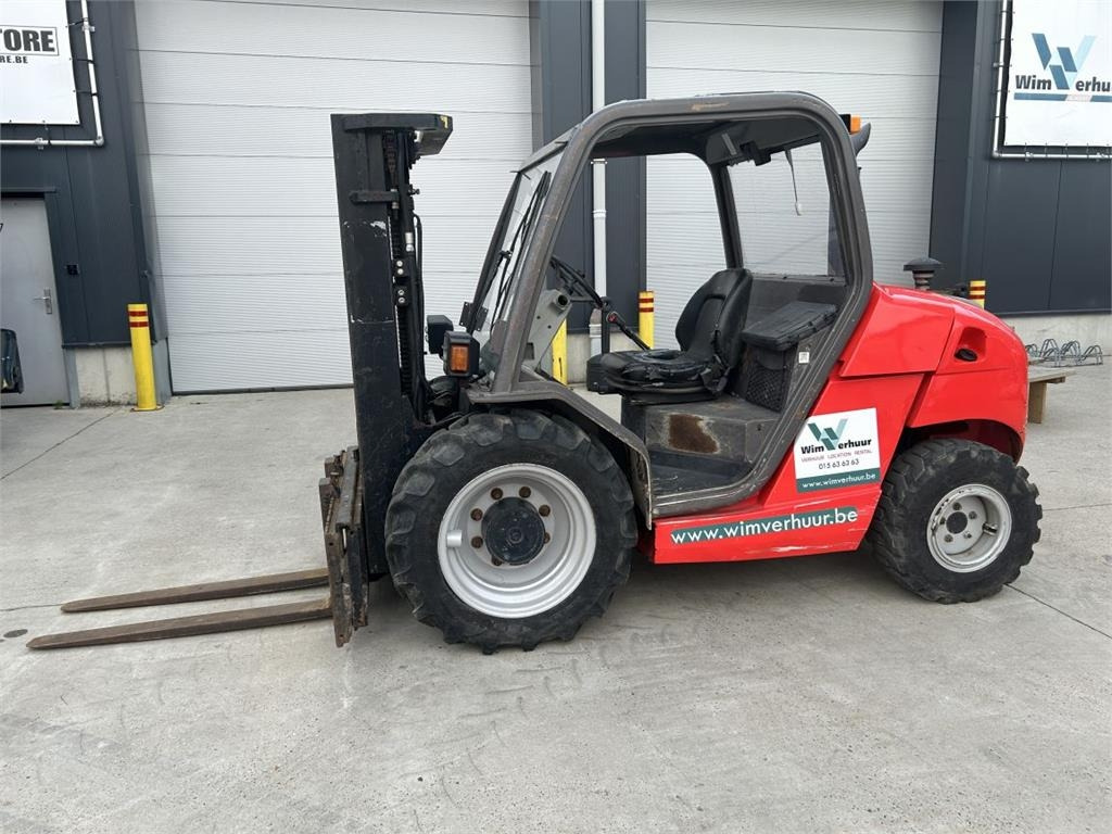 Manitou MH25-4 - Forklift medan kasar: gambar 1 Manitou MH25-4 - Forklift medan kasar: gambar 1